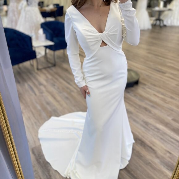 Allure Bridals Wedding Dress A1313LS - Picture 1 of 3